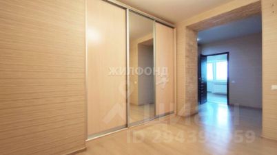 3-комн.кв., 95 м², этаж 4