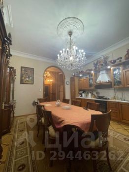 3-комн.кв., 133 м², этаж 1