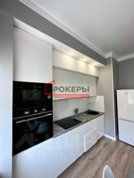 3-комн.кв., 108 м², этаж 3