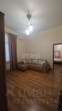 3-комн.кв., 103 м², этаж 2