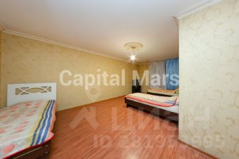 3-комн.кв., 74 м², этаж 1