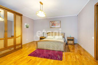 4-комн.кв., 151 м², этаж 5