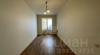 2-комн.кв., 77 м², этаж 3