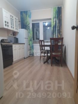 1-комн.кв., 37 м², этаж 3