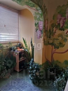 4-комн.кв., 90 м², этаж 9