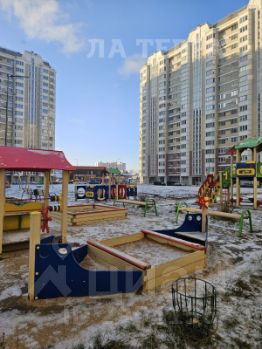 1-комн.кв., 37 м², этаж 3