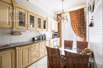 4-комн.кв., 184 м², этаж 4