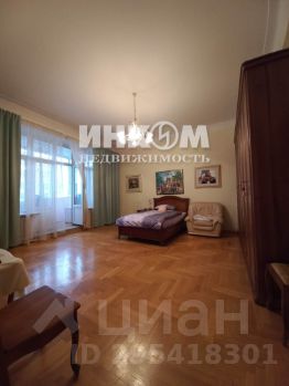 4-комн.кв., 135 м², этаж 8