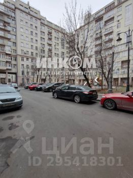 4-комн.кв., 135 м², этаж 8