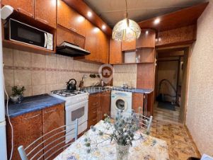 2-комн.кв., 48 м², этаж 3