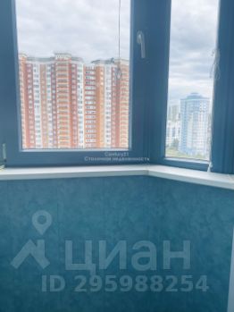 2-комн.кв., 71 м², этаж 15