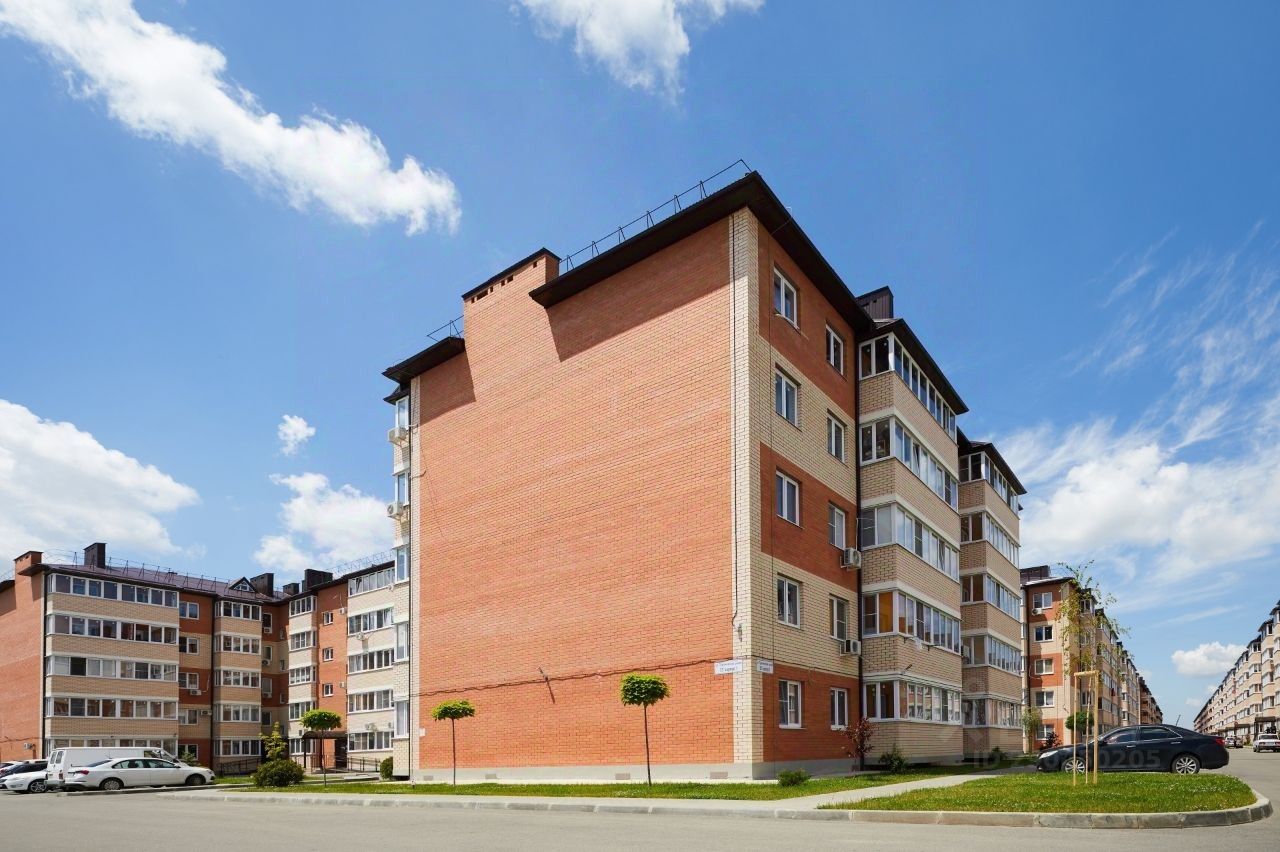 Купить двухкомнатную квартиру 53,6м² ул. Тургеневское Шоссе, 33/5к35,  Адыгея респ., Тахтамукайский район, Яблоновский пгт - база ЦИАН, объявление  290450205