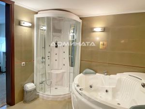 4-комн.кв., 153 м², этаж 12