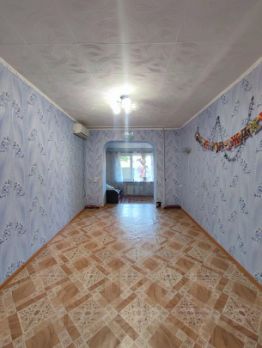 2-комн.кв., 65 м², этаж 1