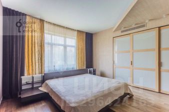 5-комн.кв., 165 м², этаж 2