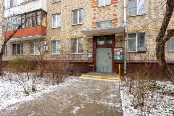 2-комн.кв., 43 м², этаж 1