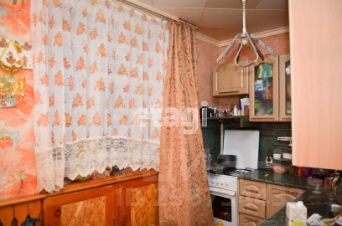 3-комн.кв., 65 м², этаж 1