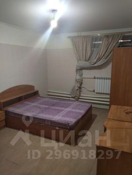 2-комн.кв., 72 м², этаж 1