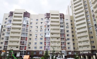 2-комн.кв., 76 м², этаж 1