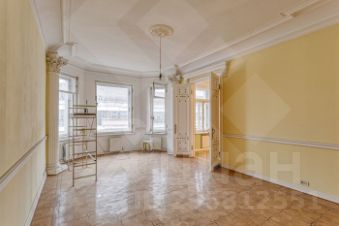 3-комн.кв., 120 м², этаж 4