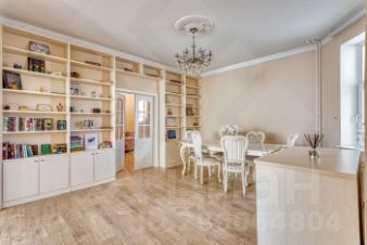 5-комн.кв., 170 м², этаж 4