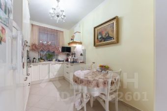 5-комн.кв., 113 м², этаж 3