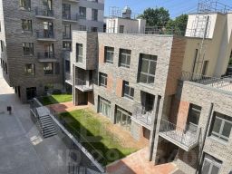 4-комн.кв., 177 м², этаж 2