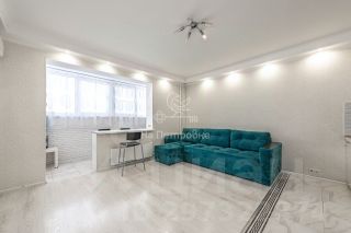 2-комн.кв., 60 м², этаж 8