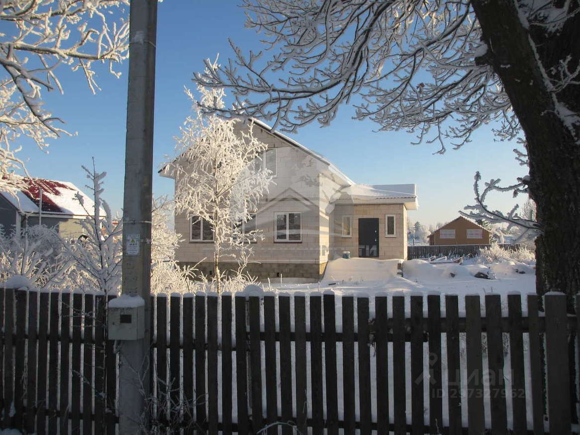 Купить дом на улице Армейская в микрорайоне Кречевицы в городе Великий  Новгород, продажа домов - база объявлений Циан. Найдено 2 объявления