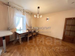 4-комн.кв., 144 м², этаж 4