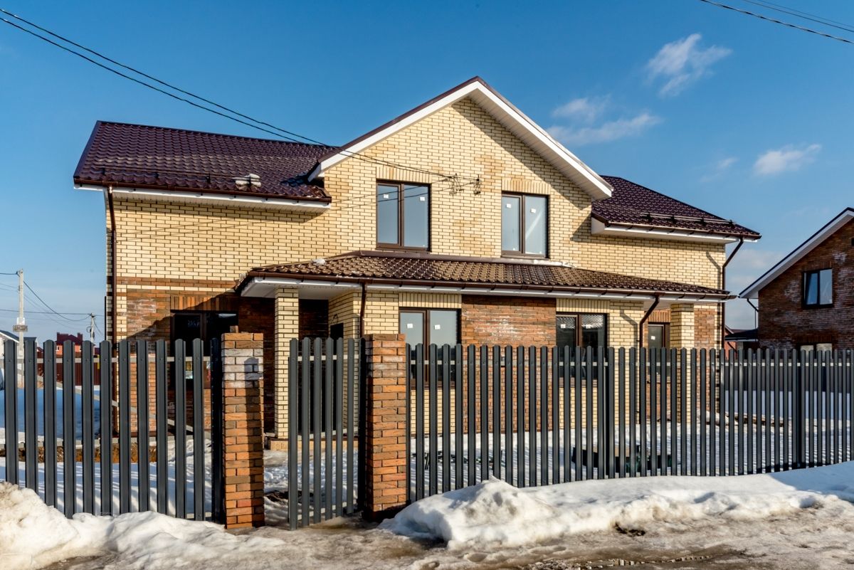 Купить таунхаус в коттеджном поселке Ермолово Village, продажа таунхаусов в  КП Ермолово Village. Найдено 4 объявления.