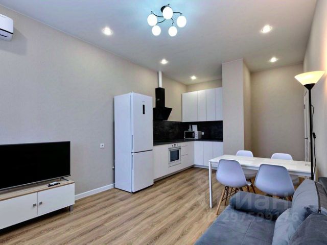 2-комн., 53 м², 1/1 этаж