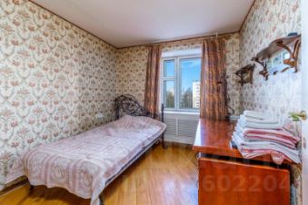 3-комн.кв., 80 м², этаж 1