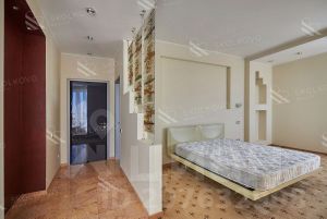 4-комн.кв., 220 м², этаж 25