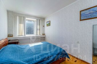 3-комн.кв., 80 м², этаж 1