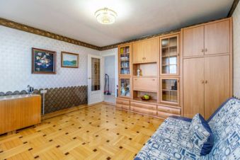 3-комн.кв., 80 м², этаж 1