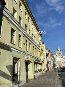 2-комн.кв., 70 м², этаж 4