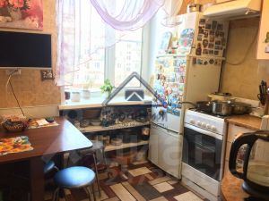 2-комн.кв., 42 м², этаж 3