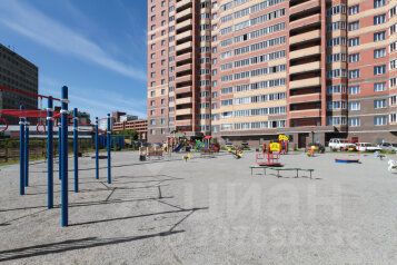 2-комн., 42 м², 20/25 этаж