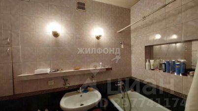 2-комн.кв., 54 м², этаж 4