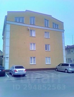 3-комн.кв., 96 м², этаж 4