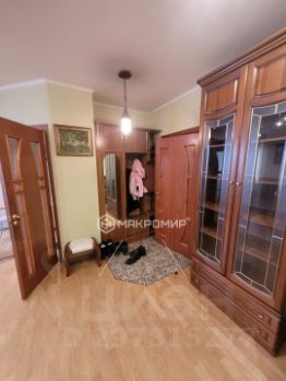 2-комн.кв., 58 м², этаж 3