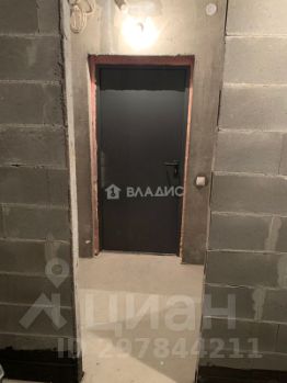 студия, 28 м², этаж 23