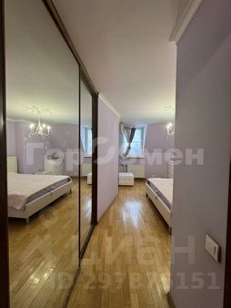 4-комн.кв., 129 м², этаж 4