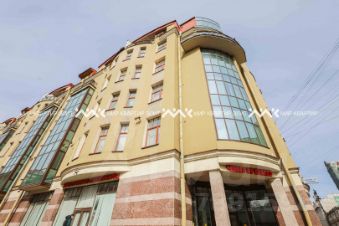 4-комн.кв., 175 м², этаж 4