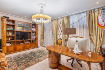 многокомн. кв., 350 м², этаж 1