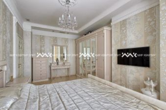 5-комн.кв., 185 м², этаж 8