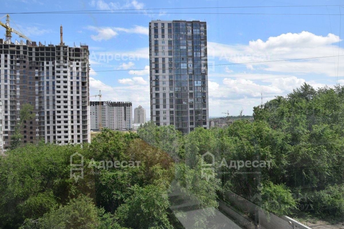 Продажа трехкомнатной квартиры 92м² бул. 30-летия Победы, 38, Волгоград,  Волгоградская область - база ЦИАН, объявление 298040971