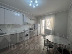 2-комн.кв., 71 м², этаж 9