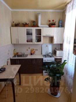 1-комн.кв., 42 м², этаж 3